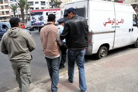 توقيف مروج للمخدرات وسط مدينة الحاجب