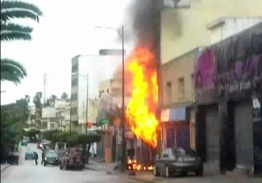 حرق يندلع بمحل لبيع العجلات المطاطية بطنجة !؟
