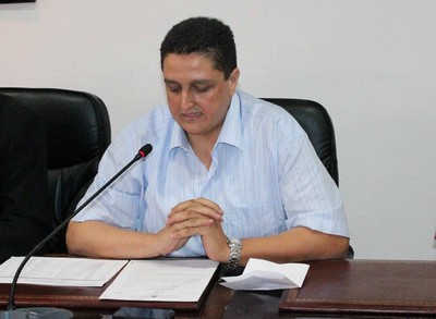                                         دعوا رئيس الغرفة الجهوية للتجارة والصناعة والخدمات بجهة طنجة / تطوان / الحسيمة يشتغل !؟