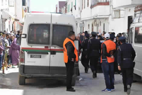                                        شرطة الفنيدق تشن حملة معاينة وثائق جميع السيارات المتوجهة إلى سبتة المحتلة ! 