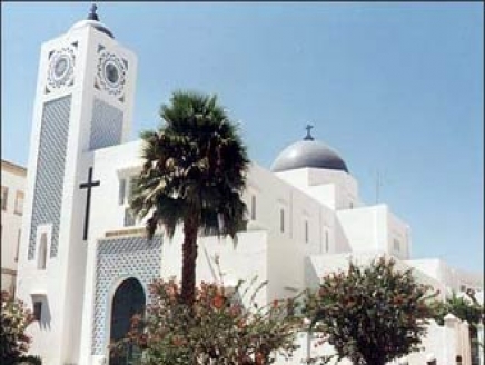 المغاربة يغادرون الاسلام ويعتنقون المسيحية !؟
