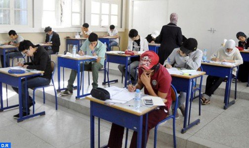 تأجيل موعد إجراء اختبارات الدورة الاستدراكية للامتحان الجهوي الموحد للباكالوريا 