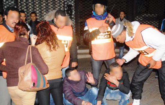 طنجة.. توقيف ثلاثة أشخاص وسط المدينة من اجل الاتجار في المخدرات والسرقة بالخطف