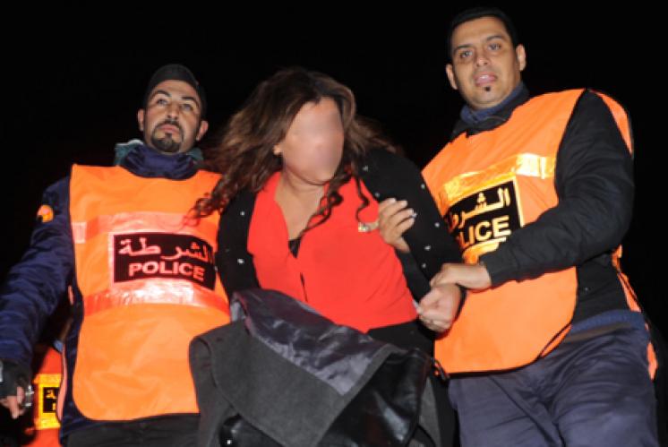 طنجة: توقيف سيدة تعد وتسير أوكار للدعارة وسط المدينة