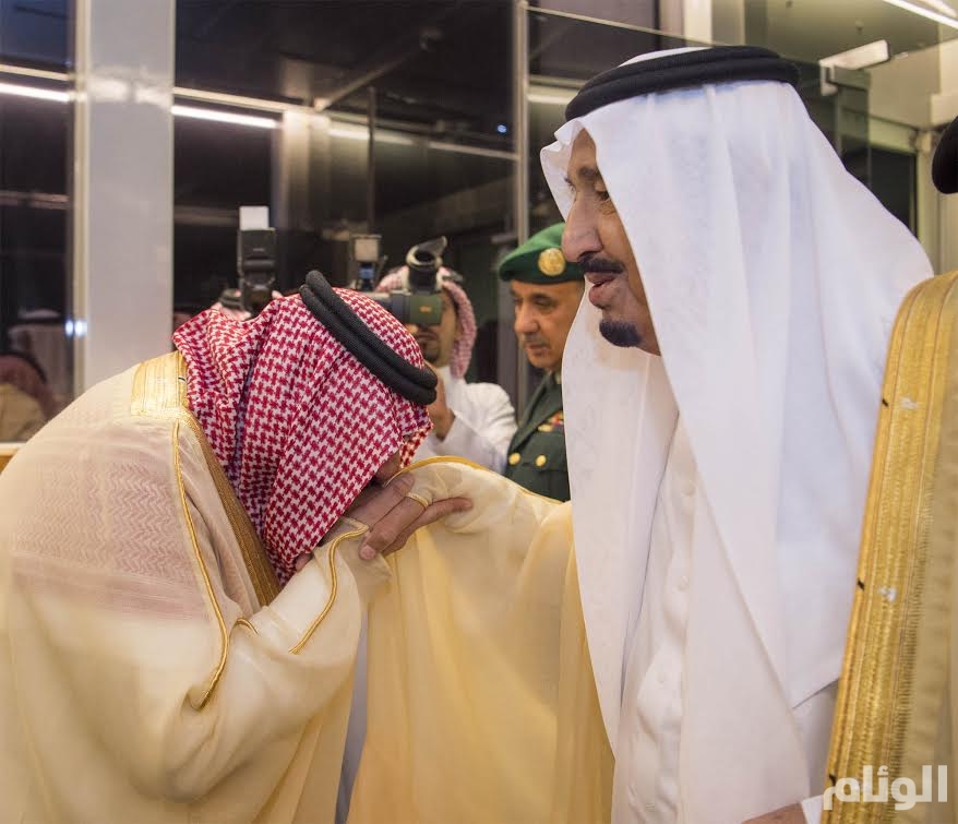الملك سلمان يعود إلى السعودية بعد إجازة شهر في طنجة