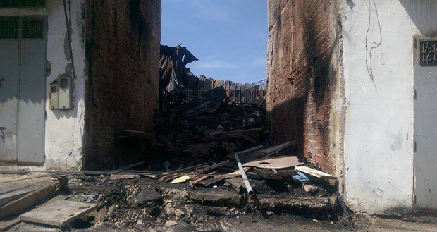 سلطات طنجة تلوح بهدم منازل بعد حريق كسبراطا وسط احتجاجات سكانها