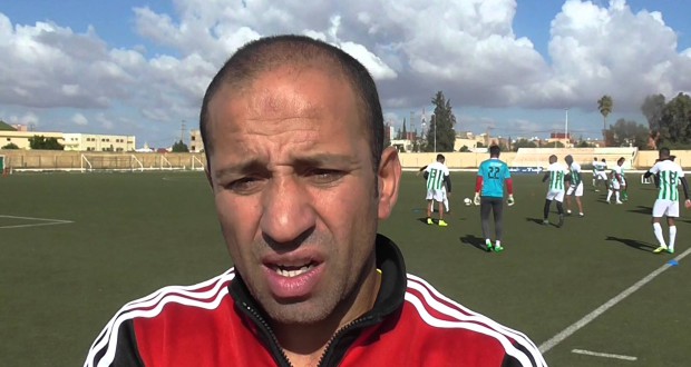 مدرب النادي القنطري يقدم استقالته بعد الهزيمة مع اتحاد طنجة 
