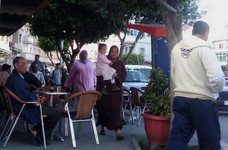 احتلال الملك العمومي .. حينما تنهار هيبة الدولة فوق أرصفة طنجة