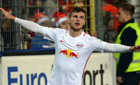 كرة القدم تضرب موعدا مع توهج نجوم صاعدين في 2017