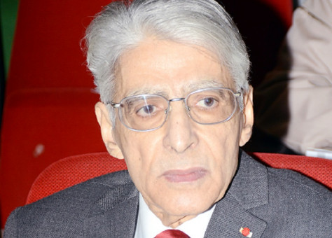 عباس الجيراري ..مستشـار الملــــك يــطلق النار على المسؤولين والأحزاب والمثقفين ..!?