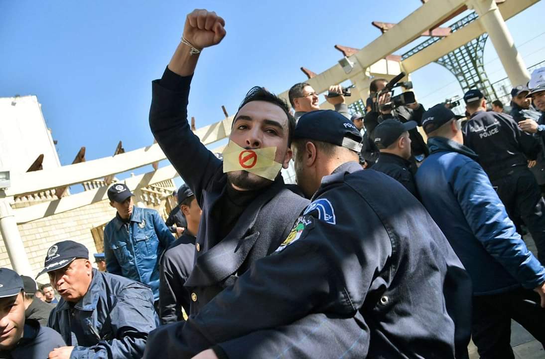 الجزائر : إطلاق سراح الصحافيين المعتقلين والوضع مرشح لمزيد من التصعيد !؟