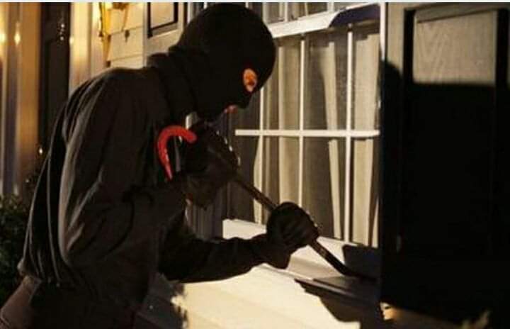 طنجة : سرقة سوق تجاري ممتاز وسط مدينة !؟