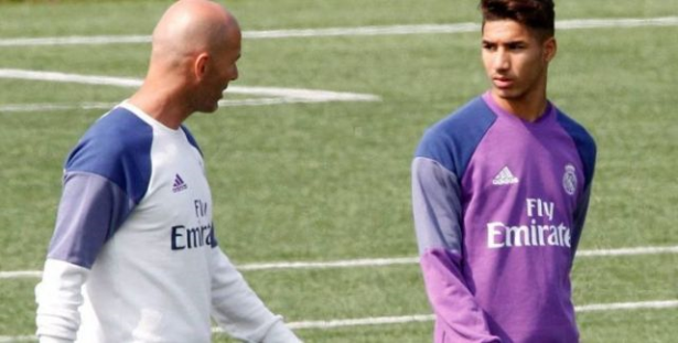 زيدان يرغب في عودة المغربي حكيمي إلى صفوف الريال  !؟