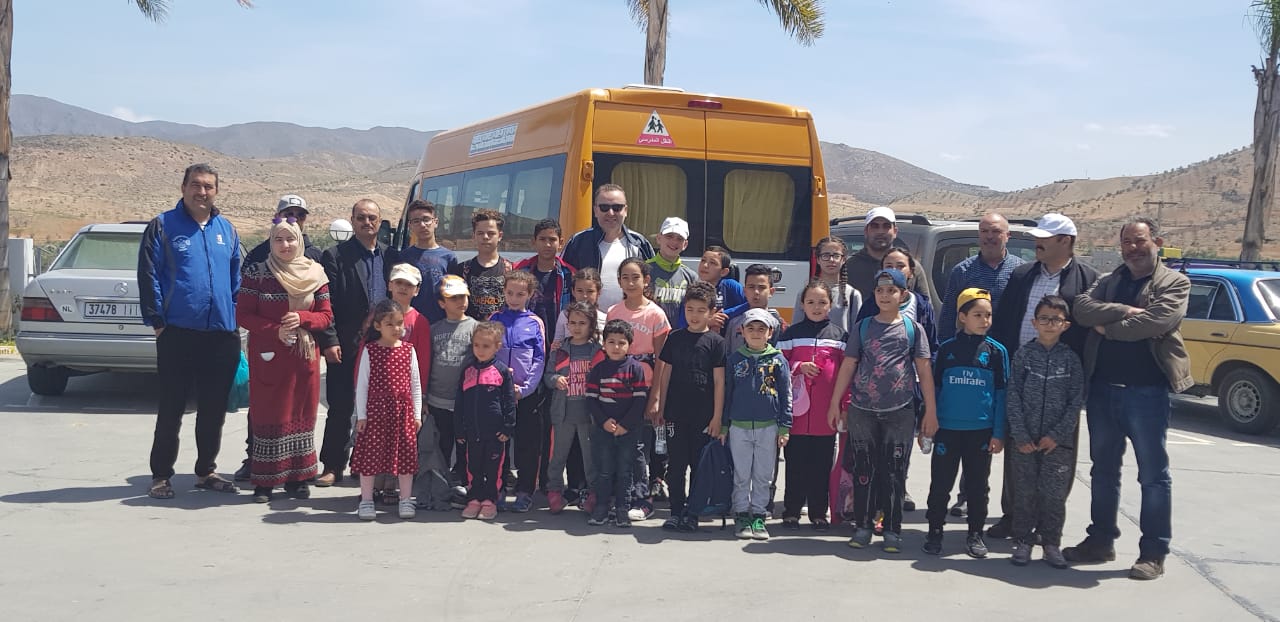 الحسيمة : النادي الرياضي للكهربائيين ينظم رحلة إلى شاطئ كلايريس لأبناء أطر  ومستخدمي المكتب الوطني للكهرباء