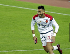 اللاعب الحسوني ضمن تشكيلة الوداد الذي ينازل يومه الجمعة اتحاد طنجة 