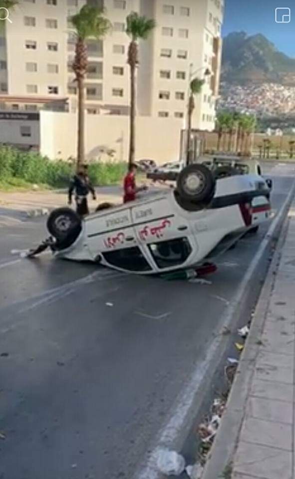 تطوان : انقلاب سيارة تابعة للأمن الوطني !؟