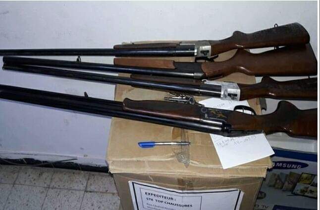 طنجة  : الأمن يحجز أسلحة حية بالميناء المتوسطي !