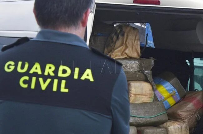 قادمة من طنجة.. ضبط مخدرات داخل شاحنة بميناء الجزيرة الخضراء