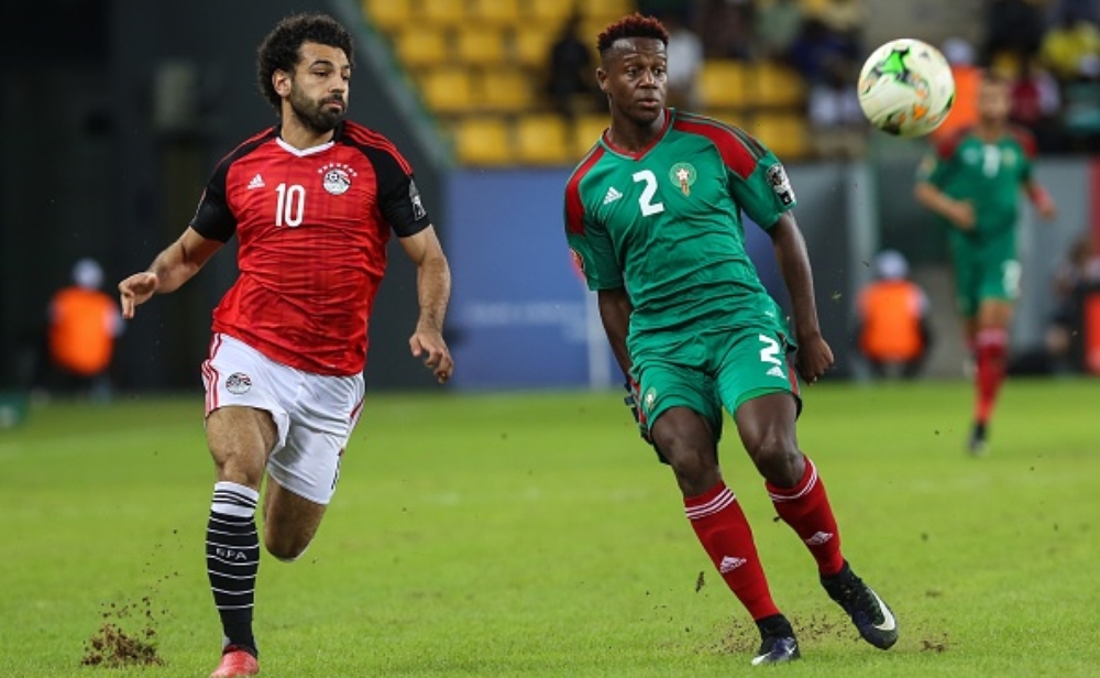 فريق إسباني “يرغب” في التعاقد مع مدافع “الأسود”