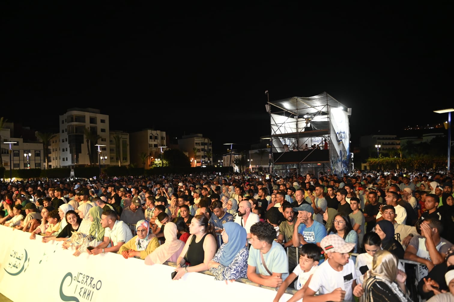 الحسيمة: تهميش الفنانين المحليين : أزمة مستمرة وسط مهرجانات الصيف!