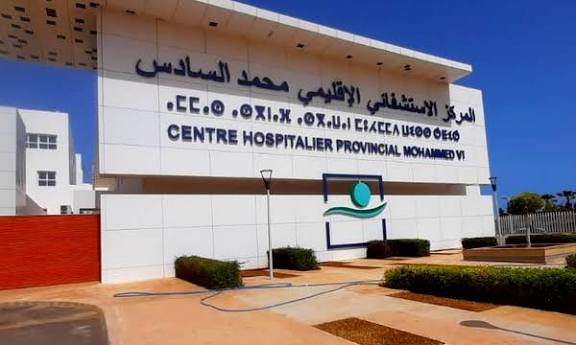 ساكنة الحسيمة تطالب بوقف عمل أطباء القطاع العام بالقطاع الخاص!! 