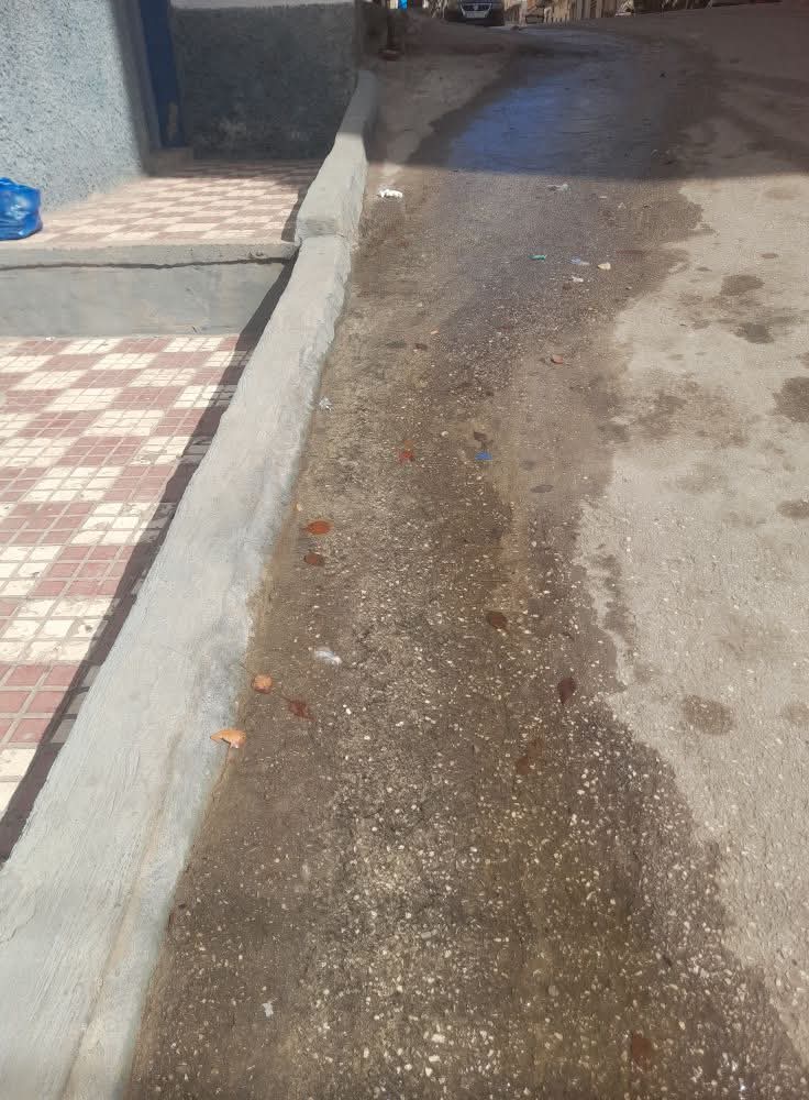 تسرب المياه يفضح عجز الشركة الجهوية متعددة الخدمات بالحسيمة!