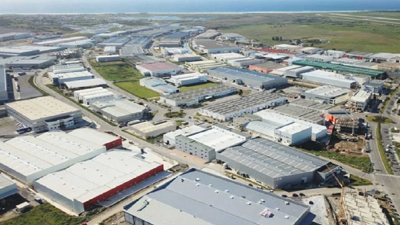 شبكة المصالح والعشوائيات: كيف تحولت خروقات التعمير إلى أداة لإزاحة منتخبين قبل انتخابات 2026؟