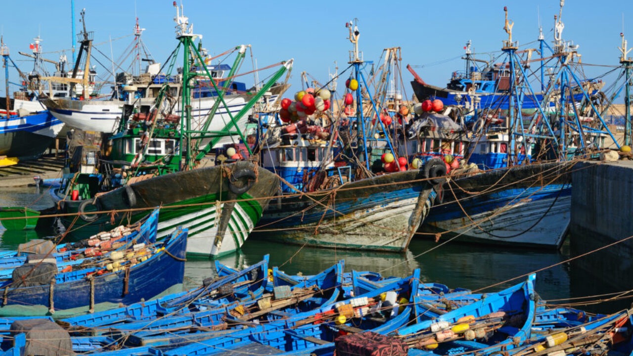 تحذير عاجل: سوء الأحوال الجوية يوقف الصيد البحري في طنجة