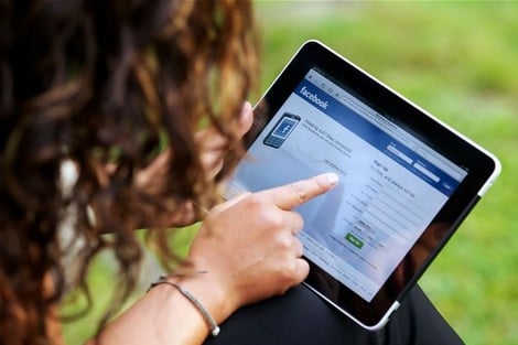 حين تتحول “الصحافة الفيسبوكية” بالحسيمة إلى وسيلة ابتزاز وتشويه للعمل الإعلامي