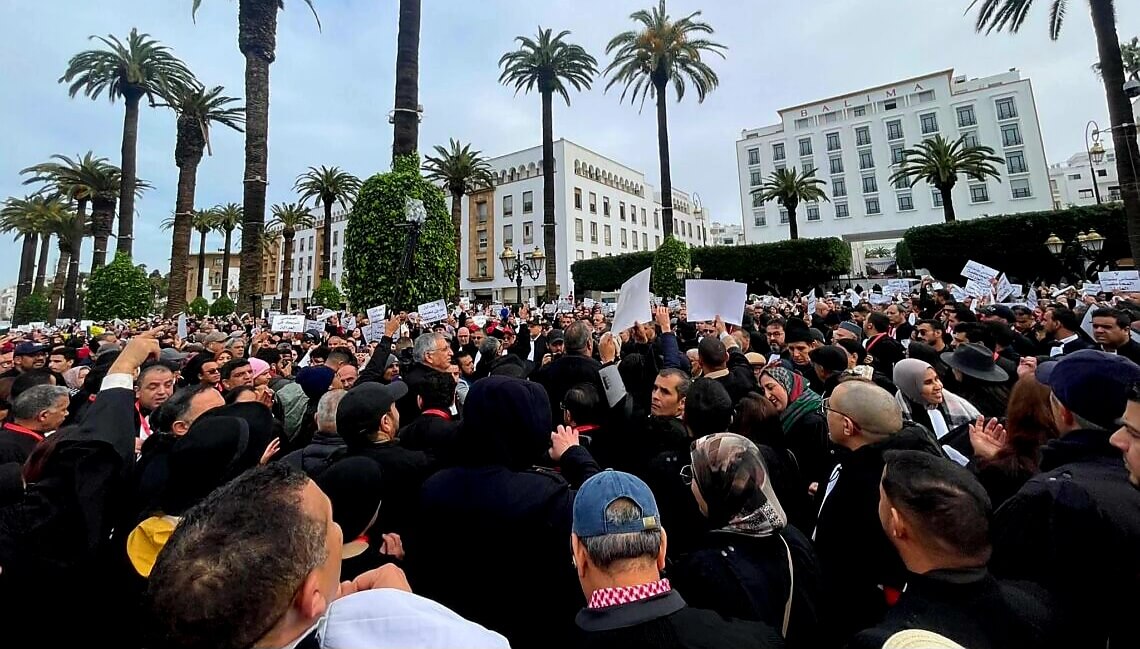 المحامون يعودون إلى ممارسة المهنة الإثنين القادم 