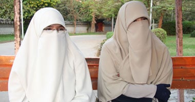 قضية النقاب والبرقع في إسبانيا: بلدية مرسية تقر خطوة الحظر الرسمي