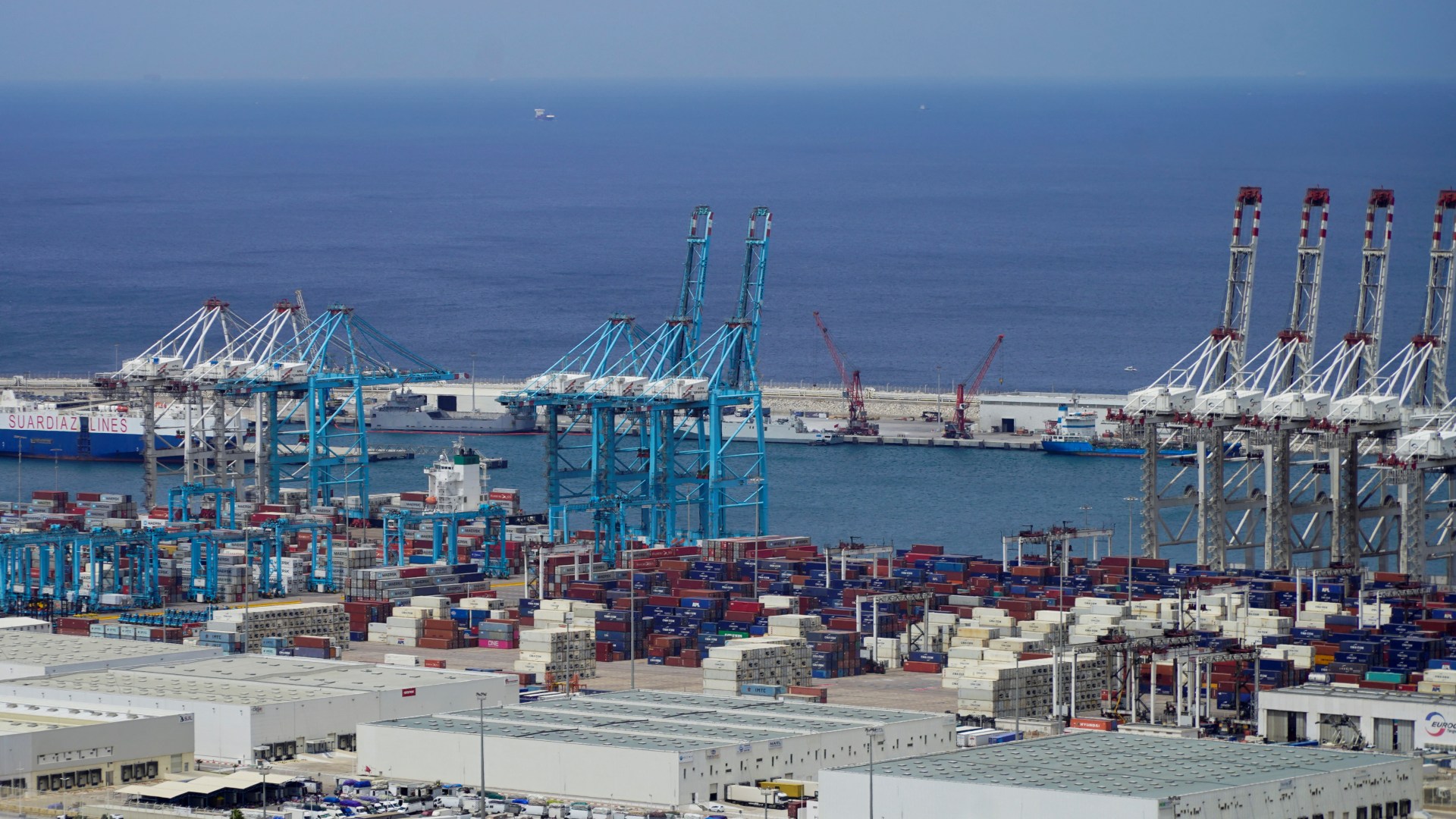 ميناء طنجة المتوسط يستعد لاستقبال مزيد من السفن!