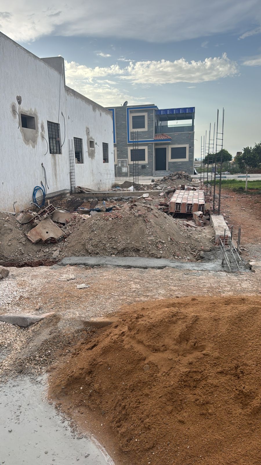 مشروع “اتركوت” وبناء داخل حدائق عمومية يثير غضب الجالية