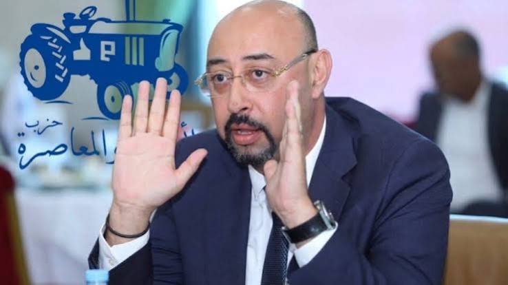 العمدة منير ليموري يعود إلى طنجة جوا ويخضع للبحث الذي تجريه معه الشرطة القضائية!