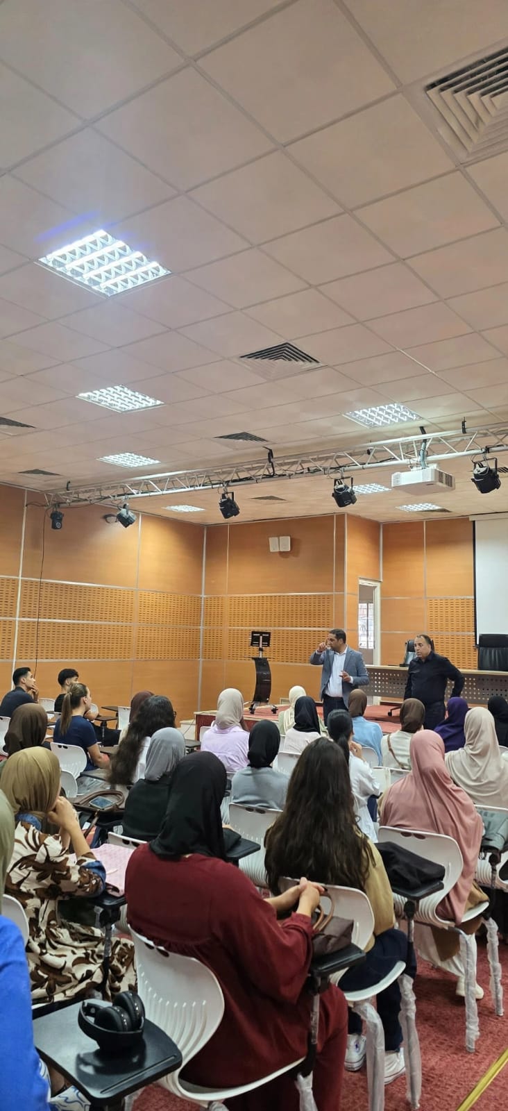 كلية العلوم القانونية والسياسية بالحسيمة تدخل الخدمة بانطلاق أول موسم جامعي