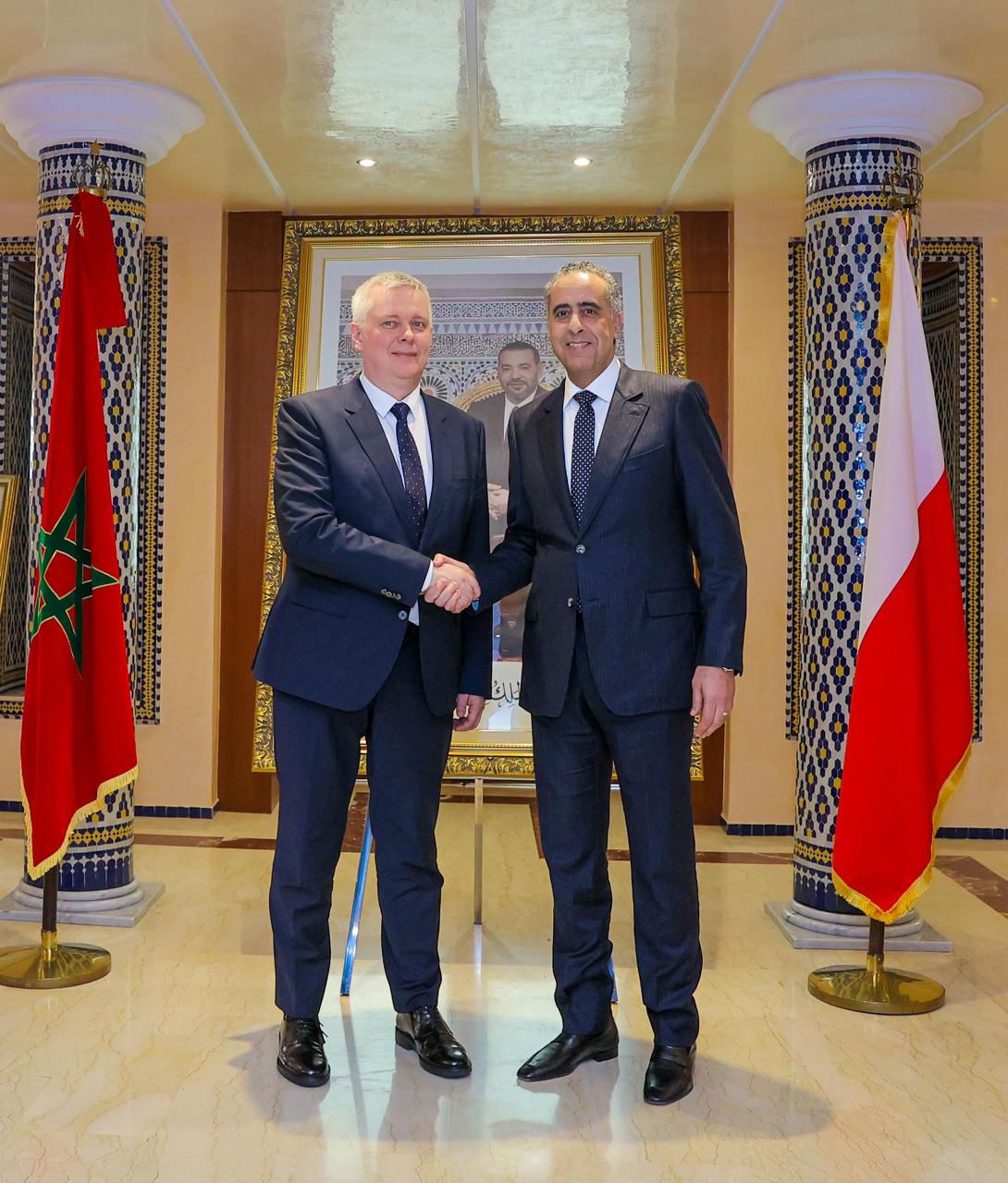 السيد حموشي يستقبل الوزير المنتدب لدى الوزير الأول المكلف بالتنسيق بين المصالح الأمنية والأجهزة الخاصة بدولة بولونيا