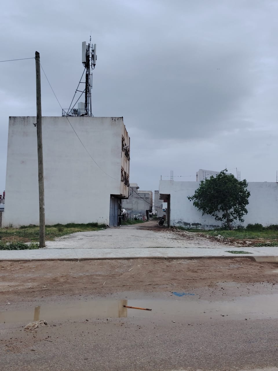 مرتيل: اتصالات المغرب فوق القانون: أشغال ليلية تشعل غضب الساكنة رغم الاحتجاجات !