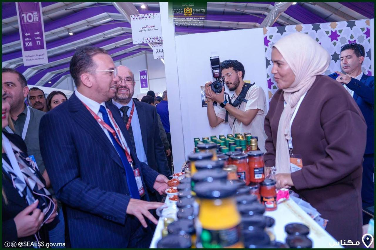 مكناس/ لحسن السعدي، كاتب الدولة المكلف بالصناعة التقليدية والاقتصاد الاجتماعي والتضامني يزور أروقة المنتوجات المجالية بالمعرض الدولي للفلاحة بمكناس.