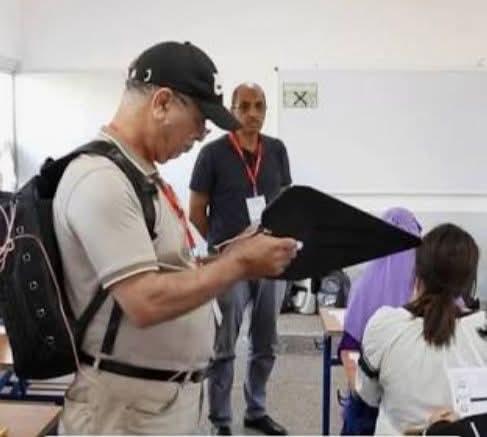 بين مؤيد ومعارض.. جدل “جهاز كشف الهواتف” في امتحانات البكالوريا يثير نقاشاً واسعاً بين التلاميذ وأولياء الأمور